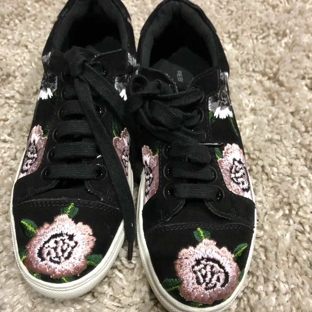 Shoes for women size 7